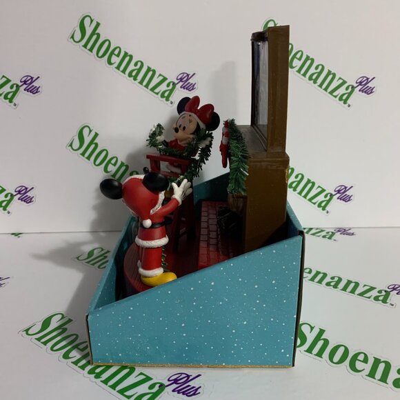 Ruz Disney Mickey & Minnie Mouse Fireplace Lights Musical Christmas Animated - Picture 3 of 6